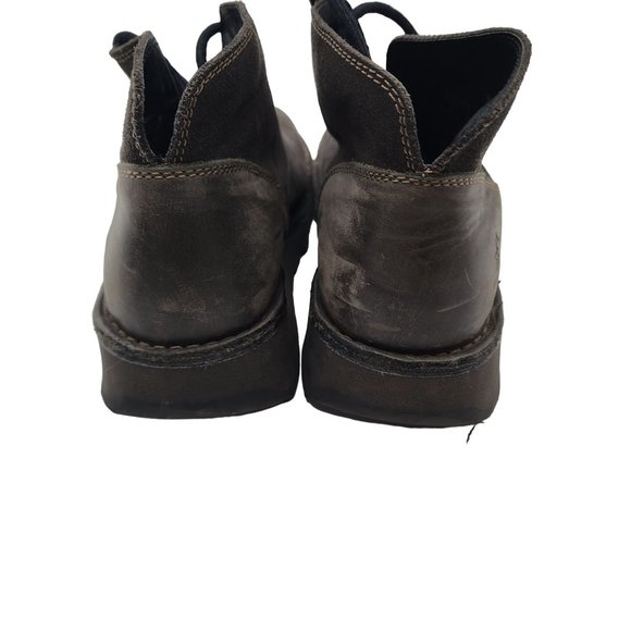 Fly London Mens suede ankle boots size  41